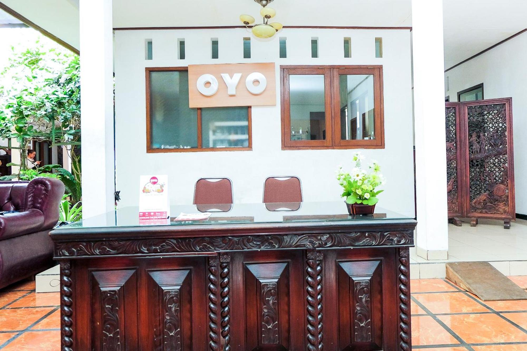 מאלאנג Super Oyo 353 Loesje Guest House Syariah מראה חיצוני תמונה