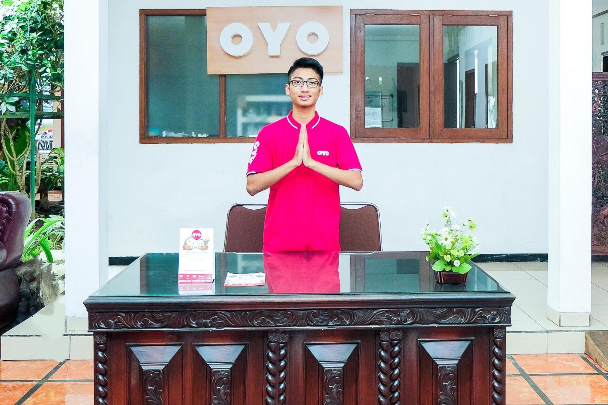 מאלאנג Super Oyo 353 Loesje Guest House Syariah מראה חיצוני תמונה